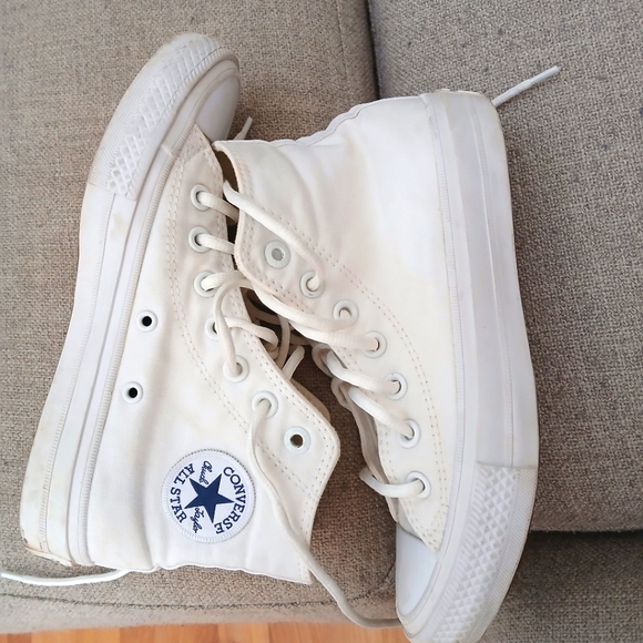 RARE DISCONTINUED Chuck Taylor II - Picture 2 of 13